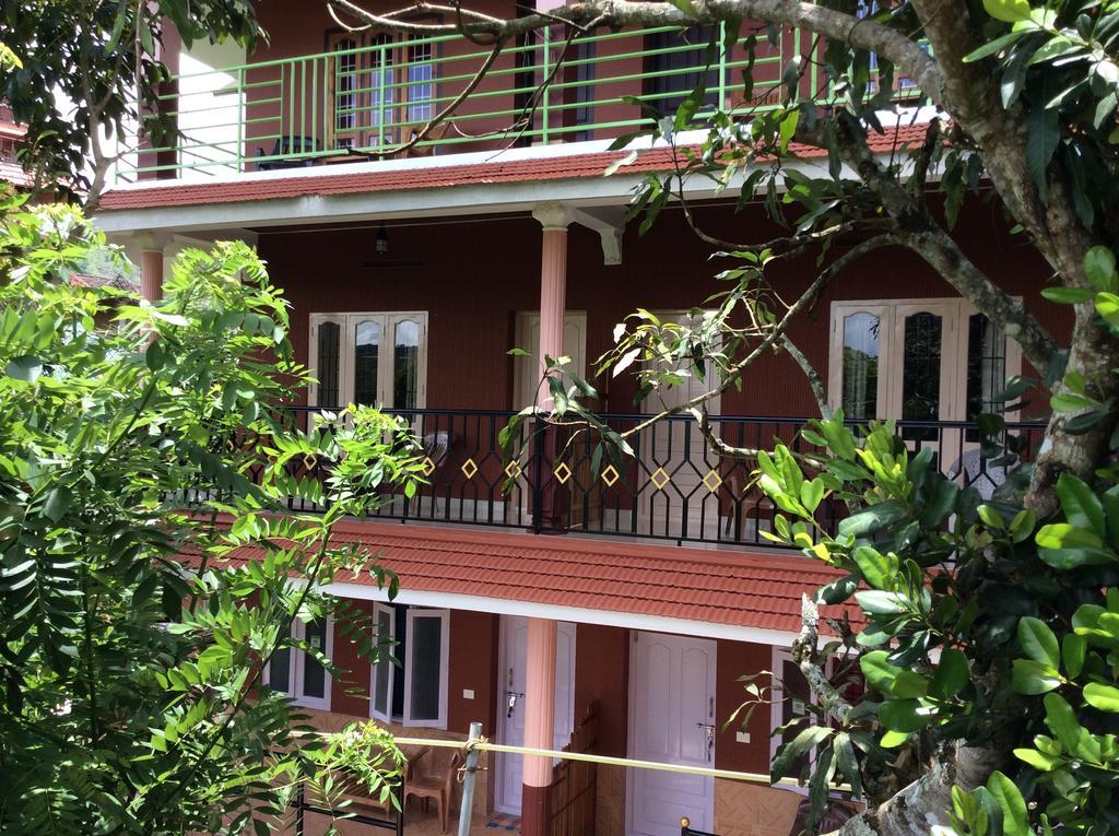 Kerala House Apartment เทกคาดี ภายนอก รูปภาพ